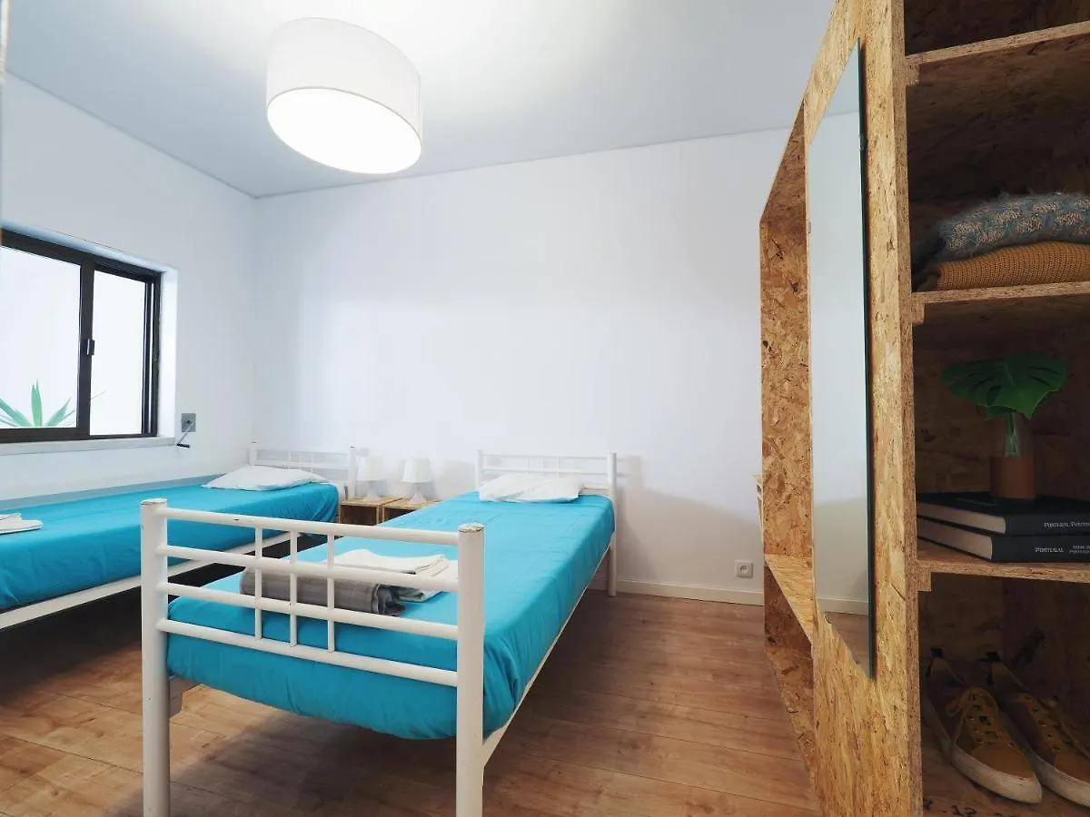 Impact House Belem Hostel Lisbon 0*,  Portugal